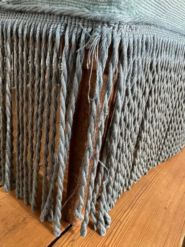 Fauteuil crapaud bleu vintage