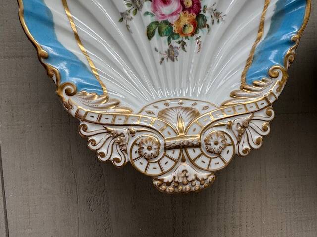 Service ancien de style Napoléon 3– 35 assiettes & pièces de présentation