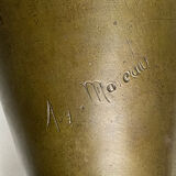 Vase en bronze A Moreau
