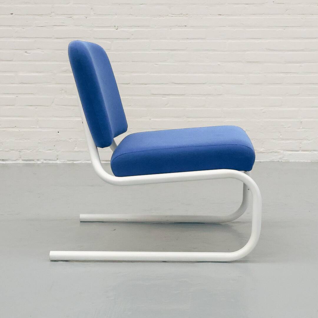 Postmodern Blue Tubular Frame Lounge Chair