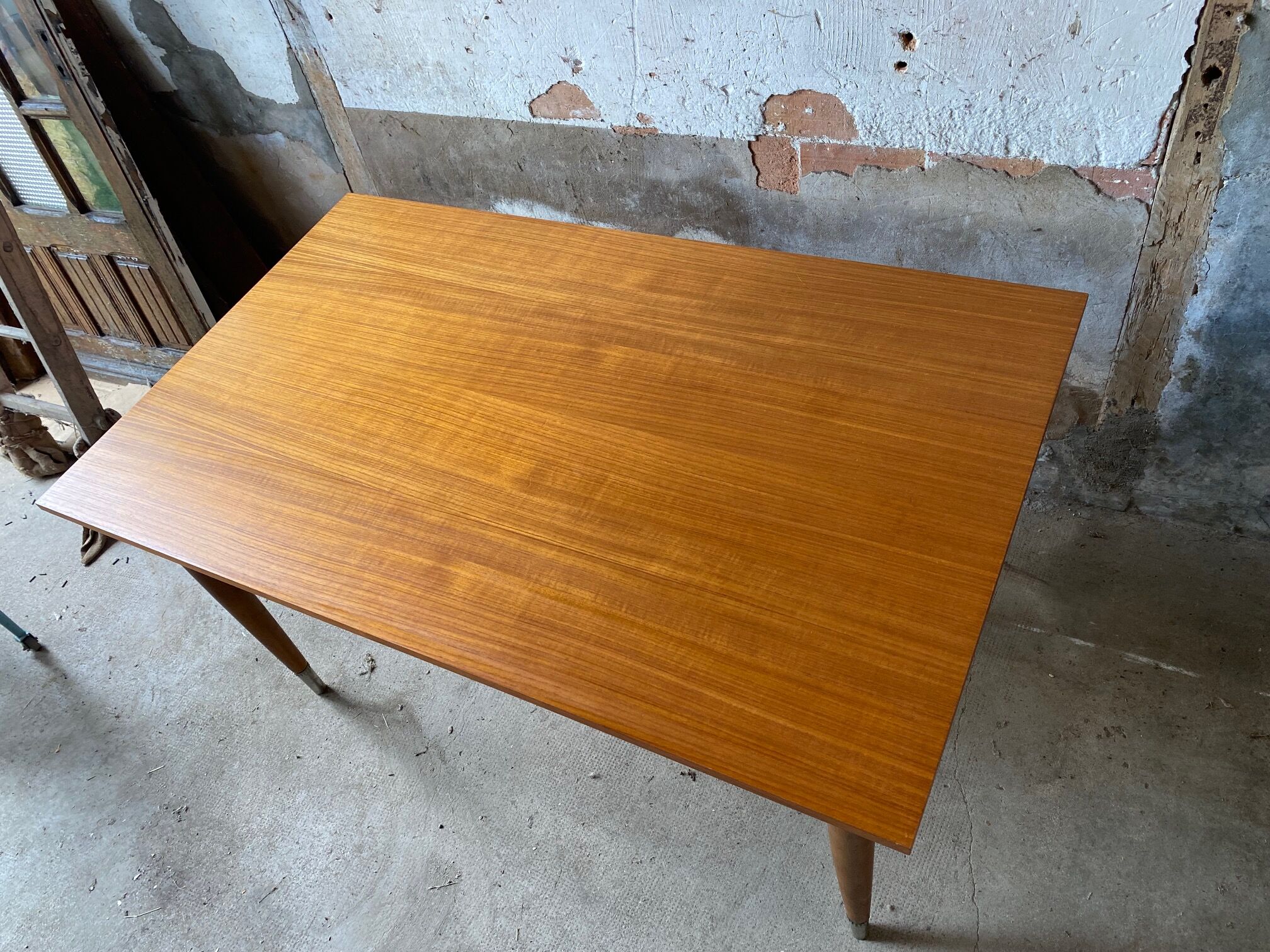 Scandinavian extendable table in teak 1950s