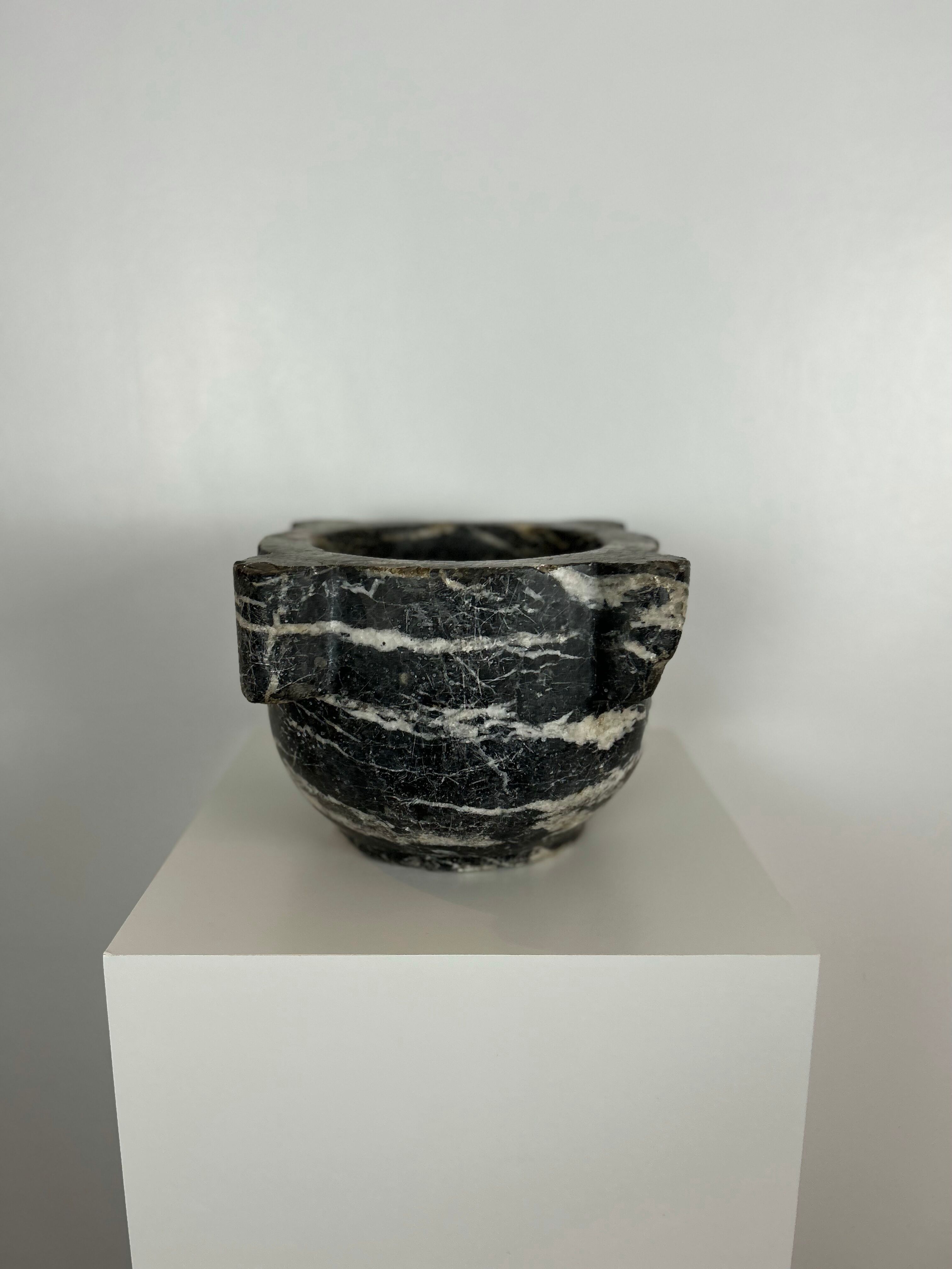 Marble mortar