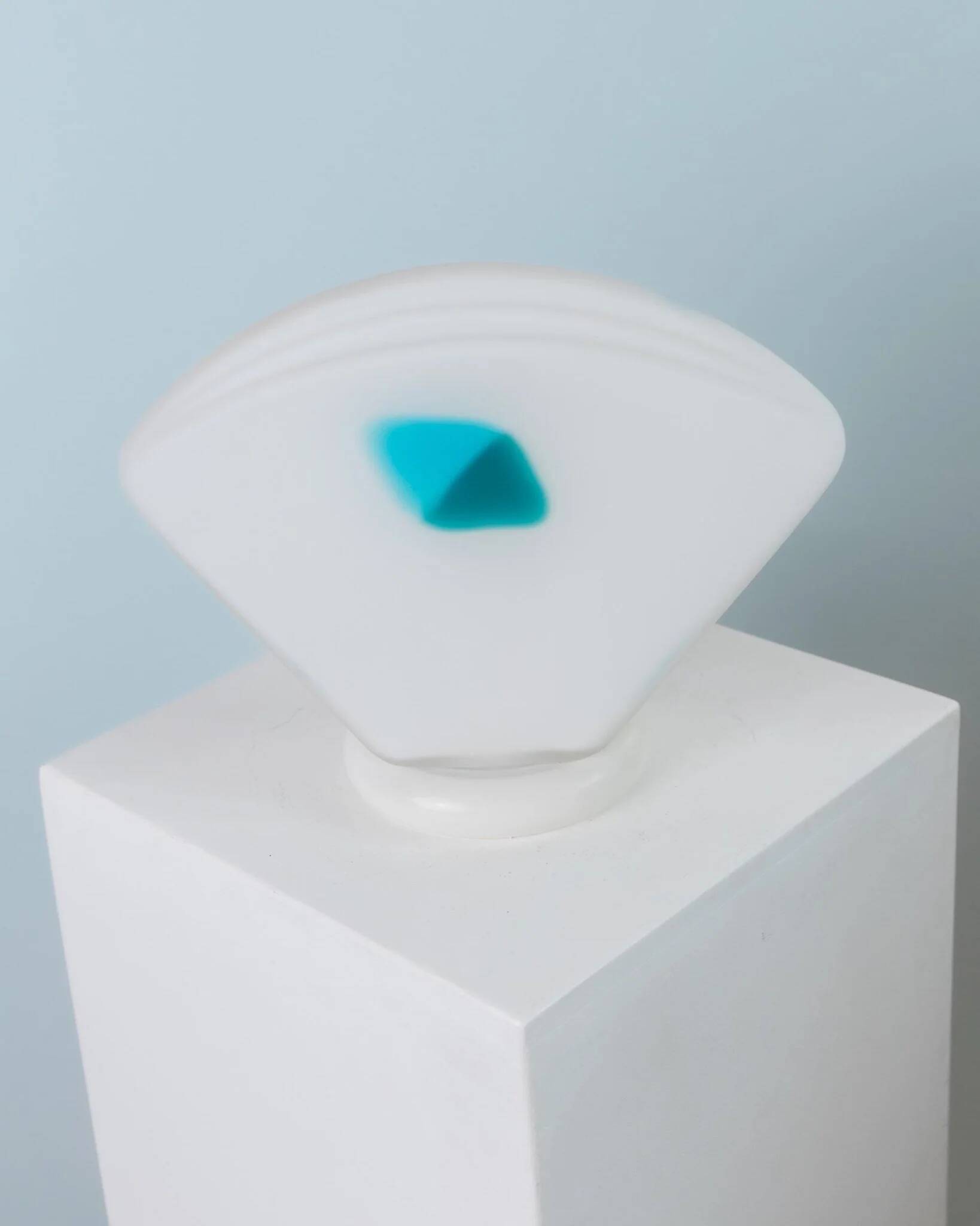 Murano glass table lamp - shell silhouette, frosted glass with blue detail - postmodern Memphis style, 1980s Italy - bedside lamp, gift idea