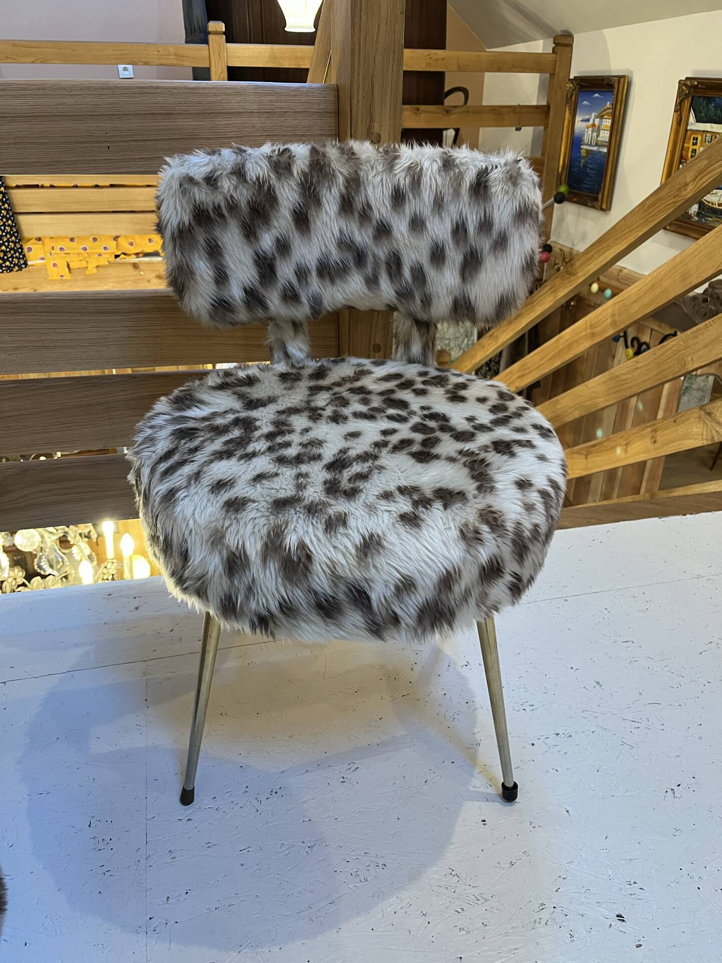 Chair and pouf Pelfran