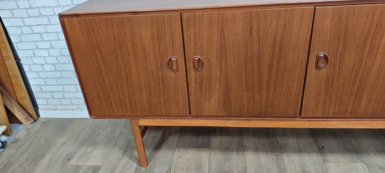 Vintage Scandinavian sideboard Fristho 1970