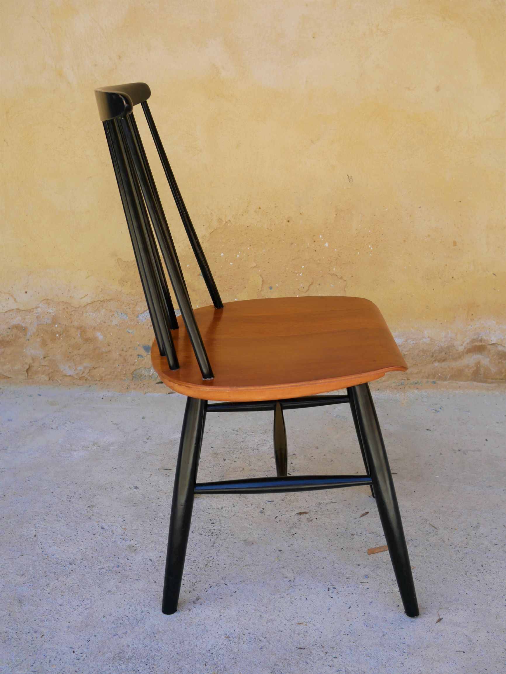 Chaise scandinave par I.Tapiovaara modèle « Fanett »
