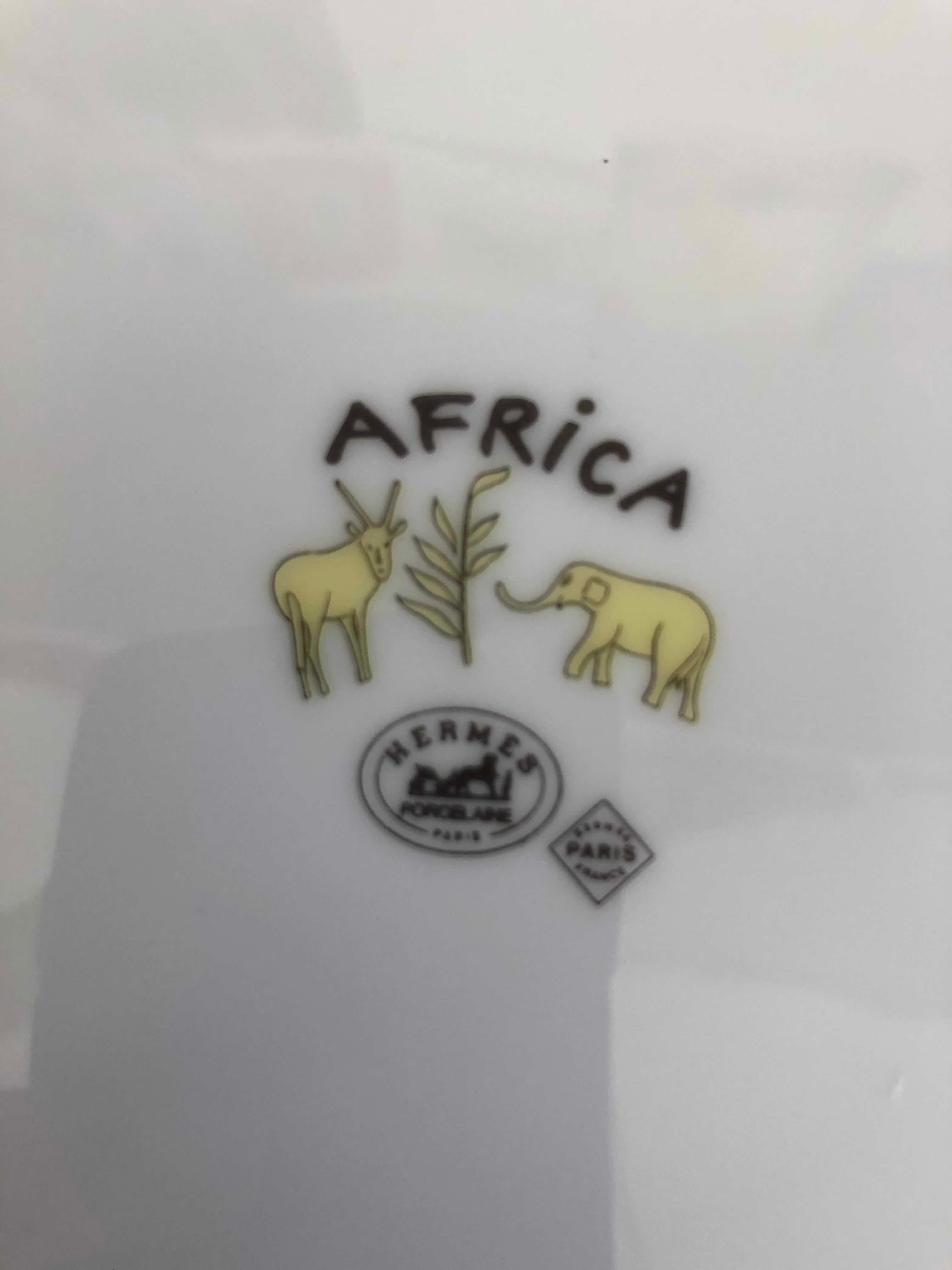 Hermes model africa plates