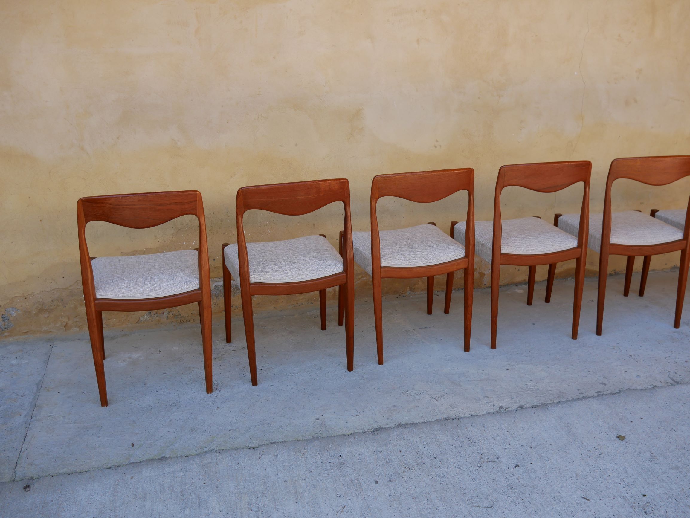 Set of 6 chairs Scandinavian teak by Niels Otto Møller