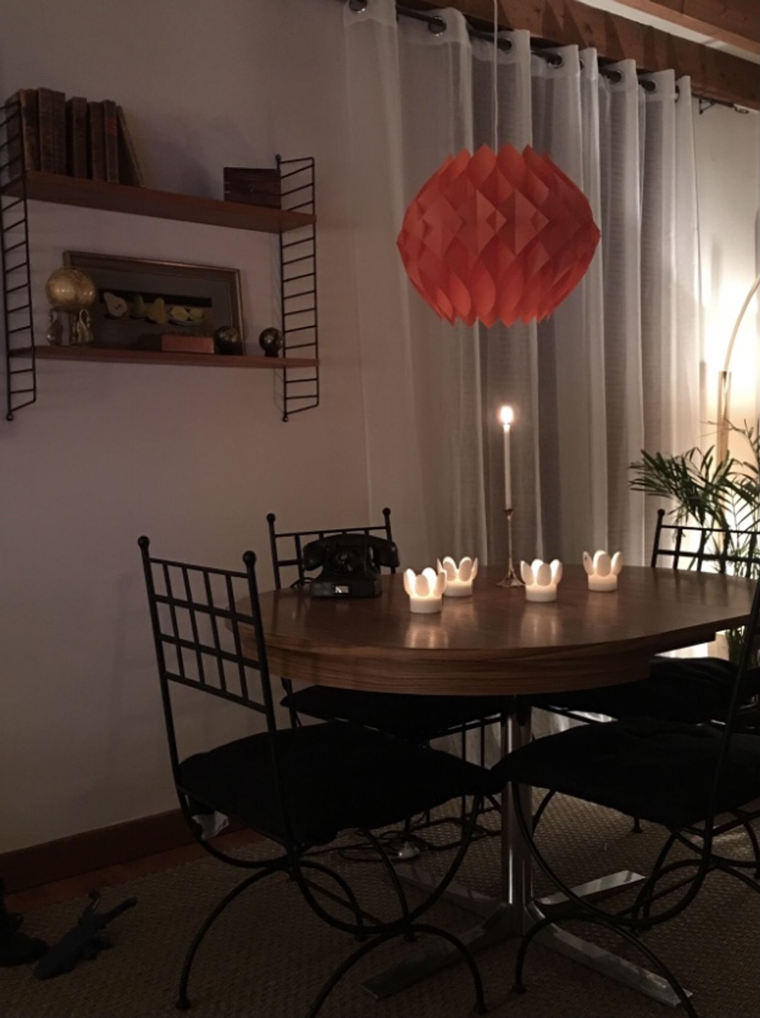 Shelf String icon of Scandinavian design designed by architect nils strinning and his wife kajsa