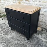 Vintage chest of drawers