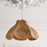 Wicker and flower-shaped braided straw hanging