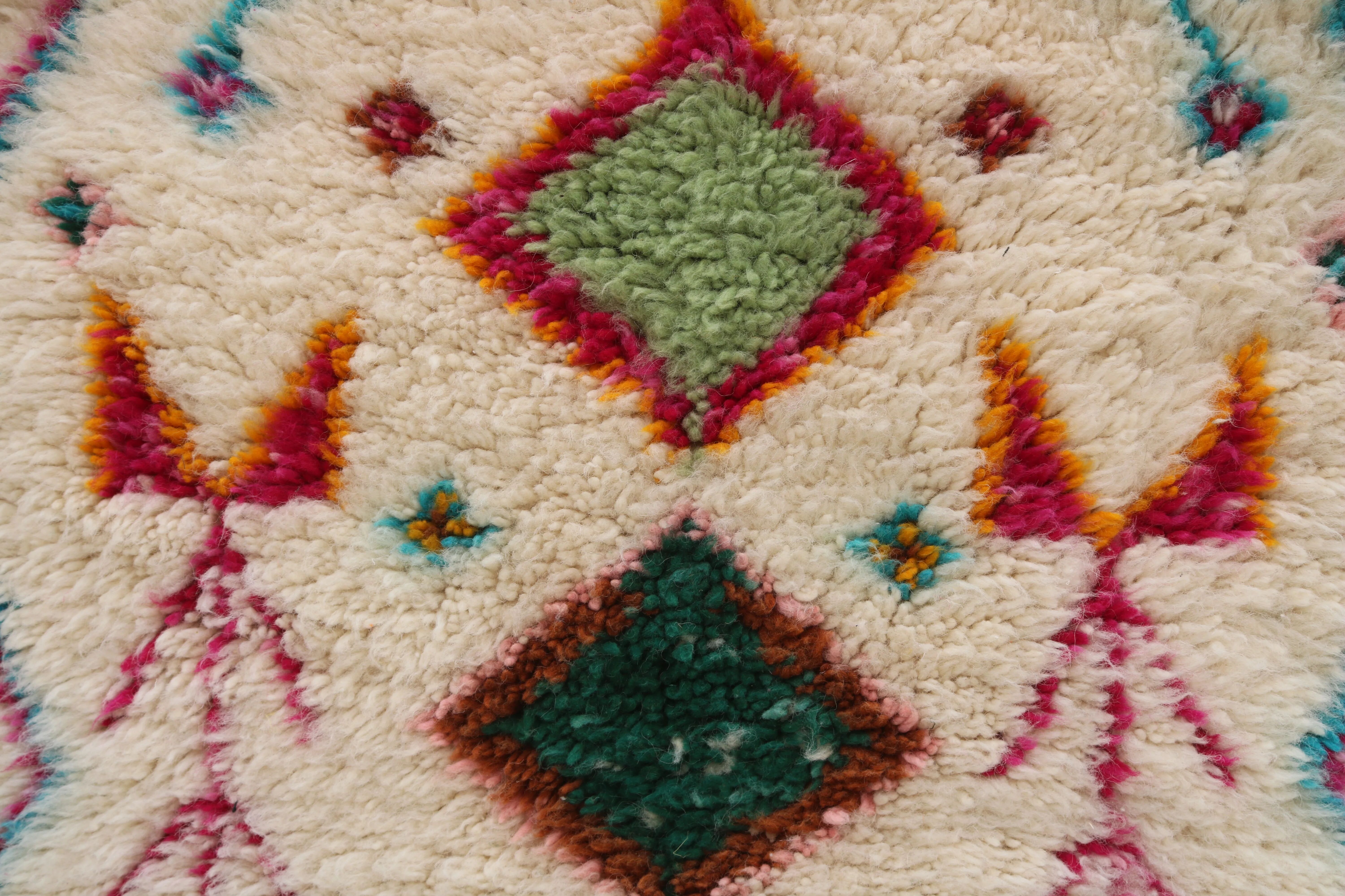 Handwoven coloured wool rug, 190 x 90 cm - R320