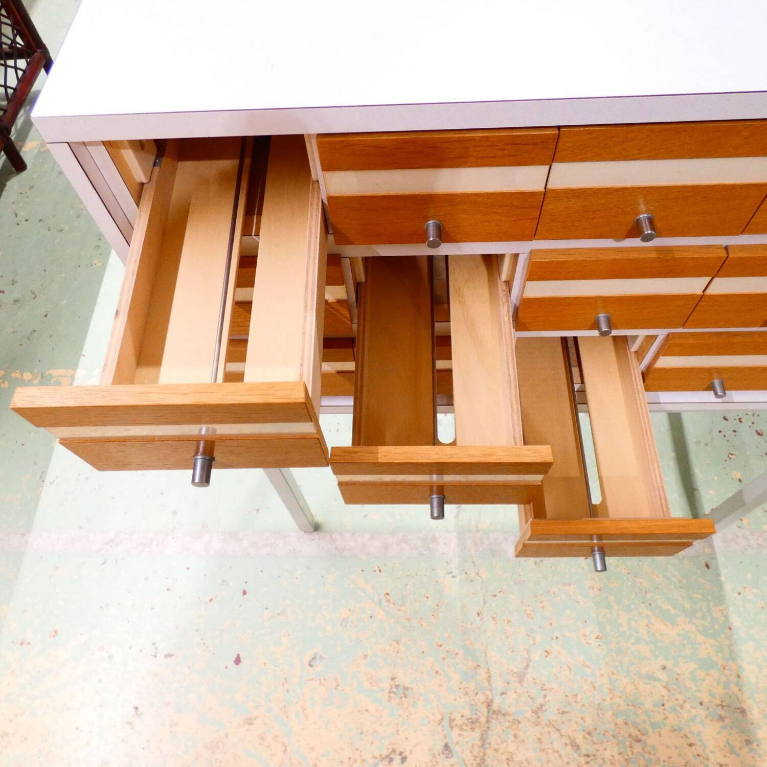 Meuble de Métier Vintage / Chiffonnier 12 Tiroirs – Design Moderniste