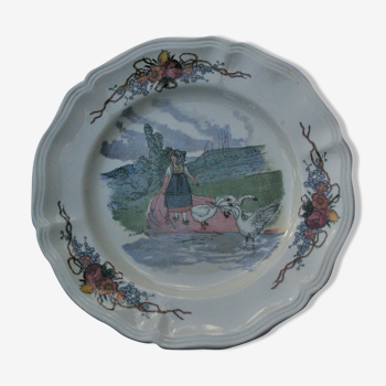 Hollow round dish in Sarreguemines earthenware model Obernai