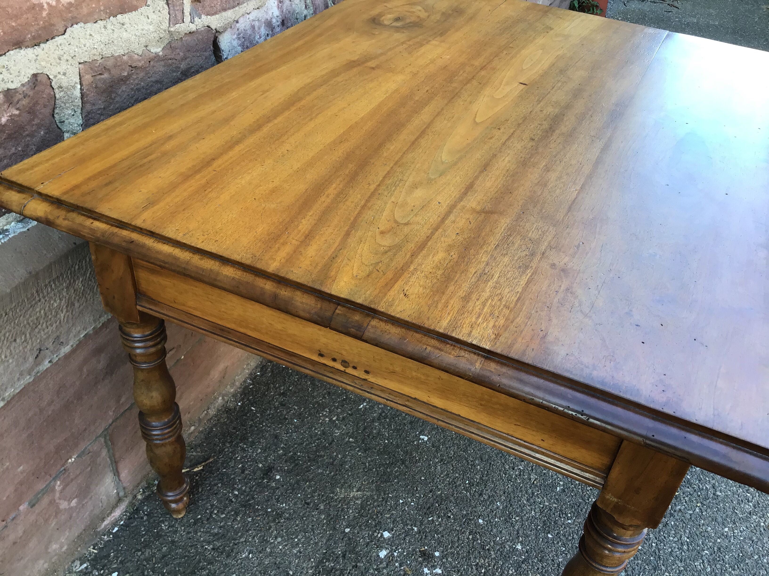 Table de ferme alsacienne noyer 19ème