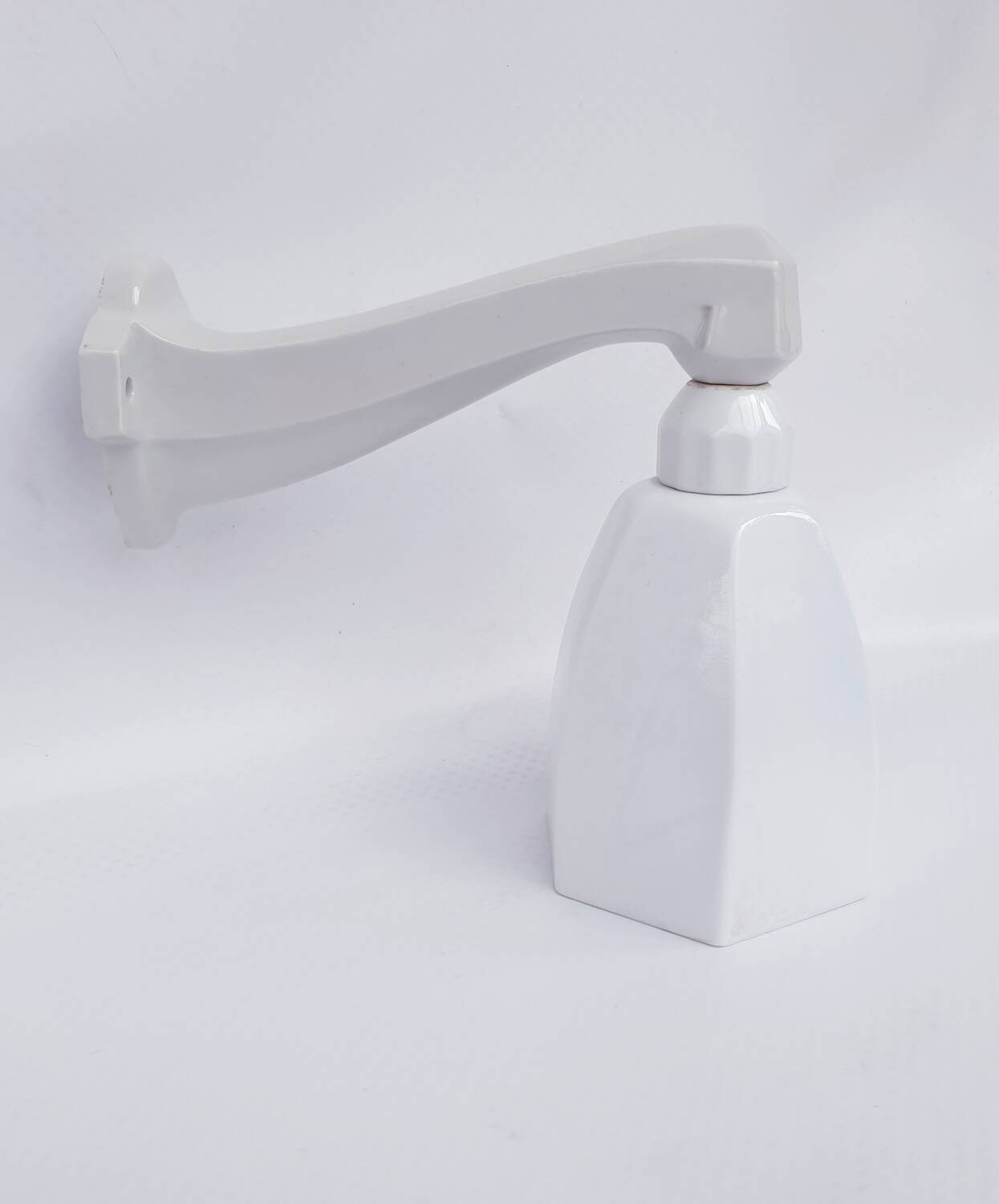 Decorative porcelain and glass wall lamp