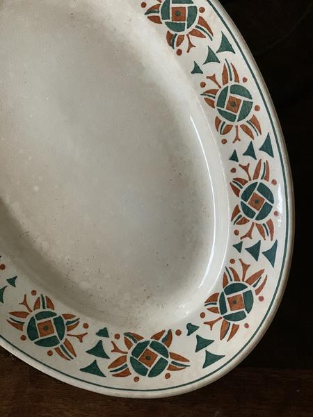 Plat long en faïence K&G Lunéville service Mariette