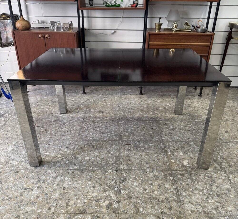Table à manger attribuée à Giovanni Offredi pour Saporiti, années 1970.