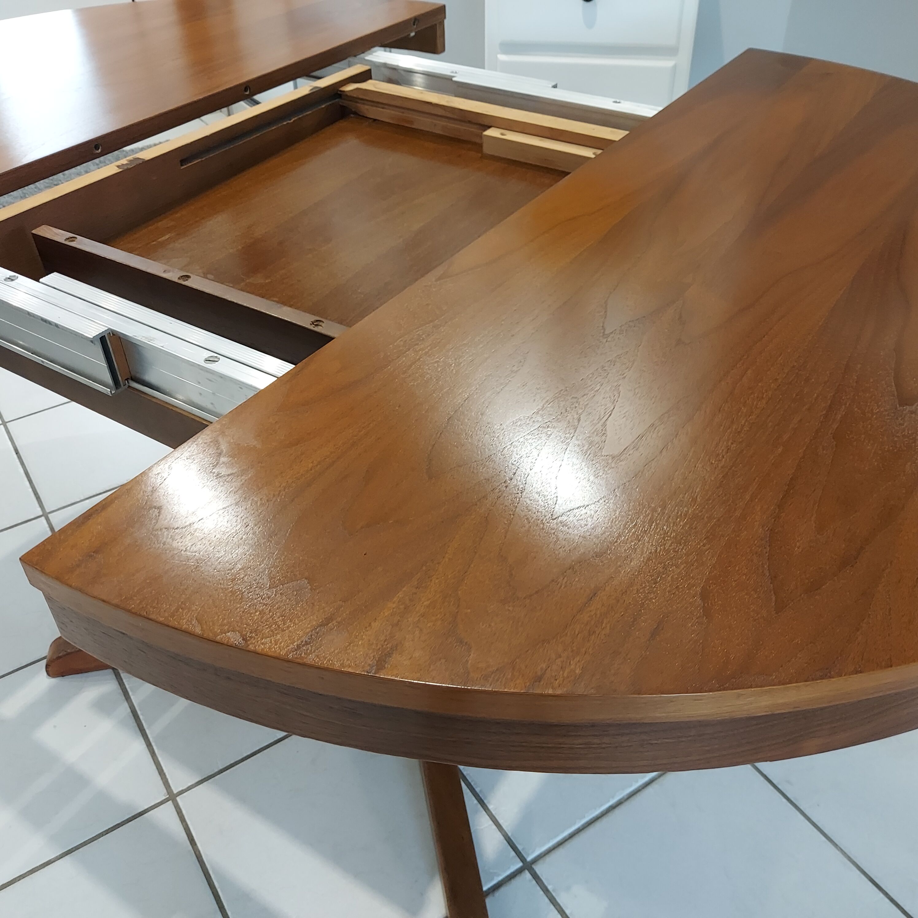 Vintage Baumann extendable table 1970s