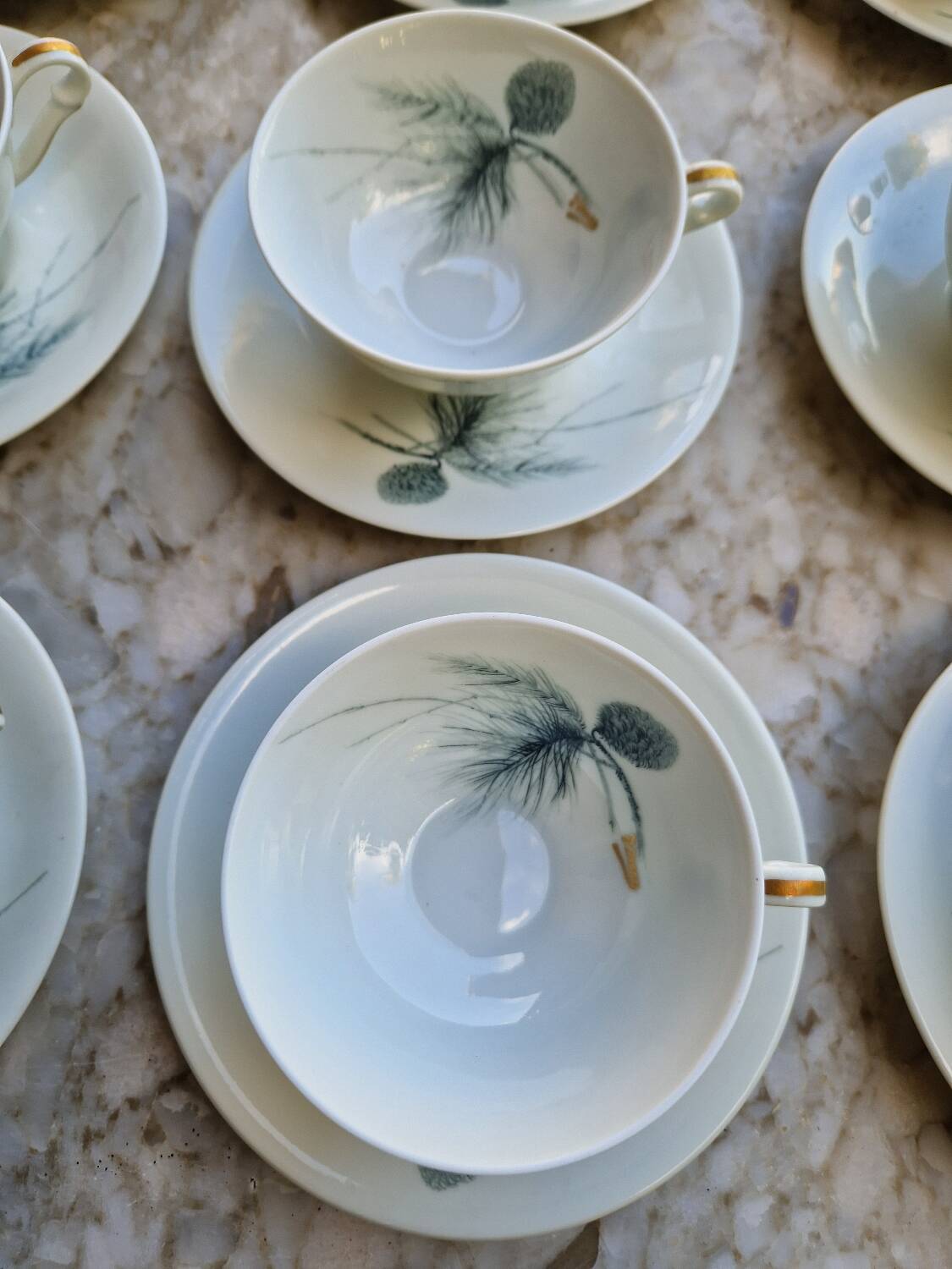 Coffee service for 9 people, Limoges porcelain, signed D'Arnac