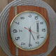 Pendule mural vintage en formica