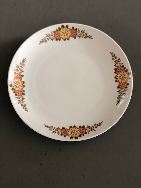 Seventies porcelain tea or coffee set