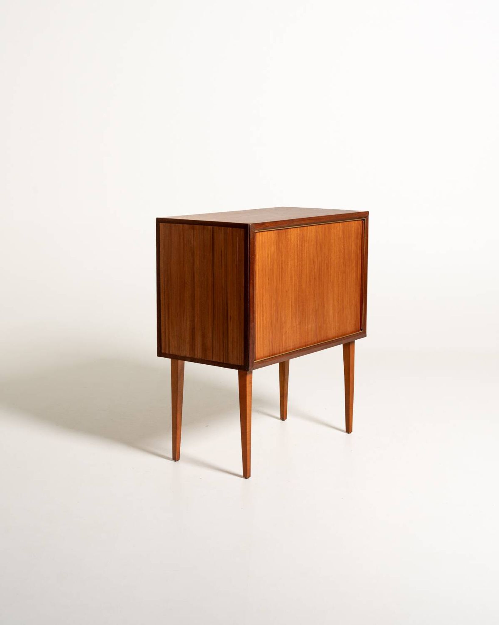 Cabinet de bar tambour en teck scandinave
