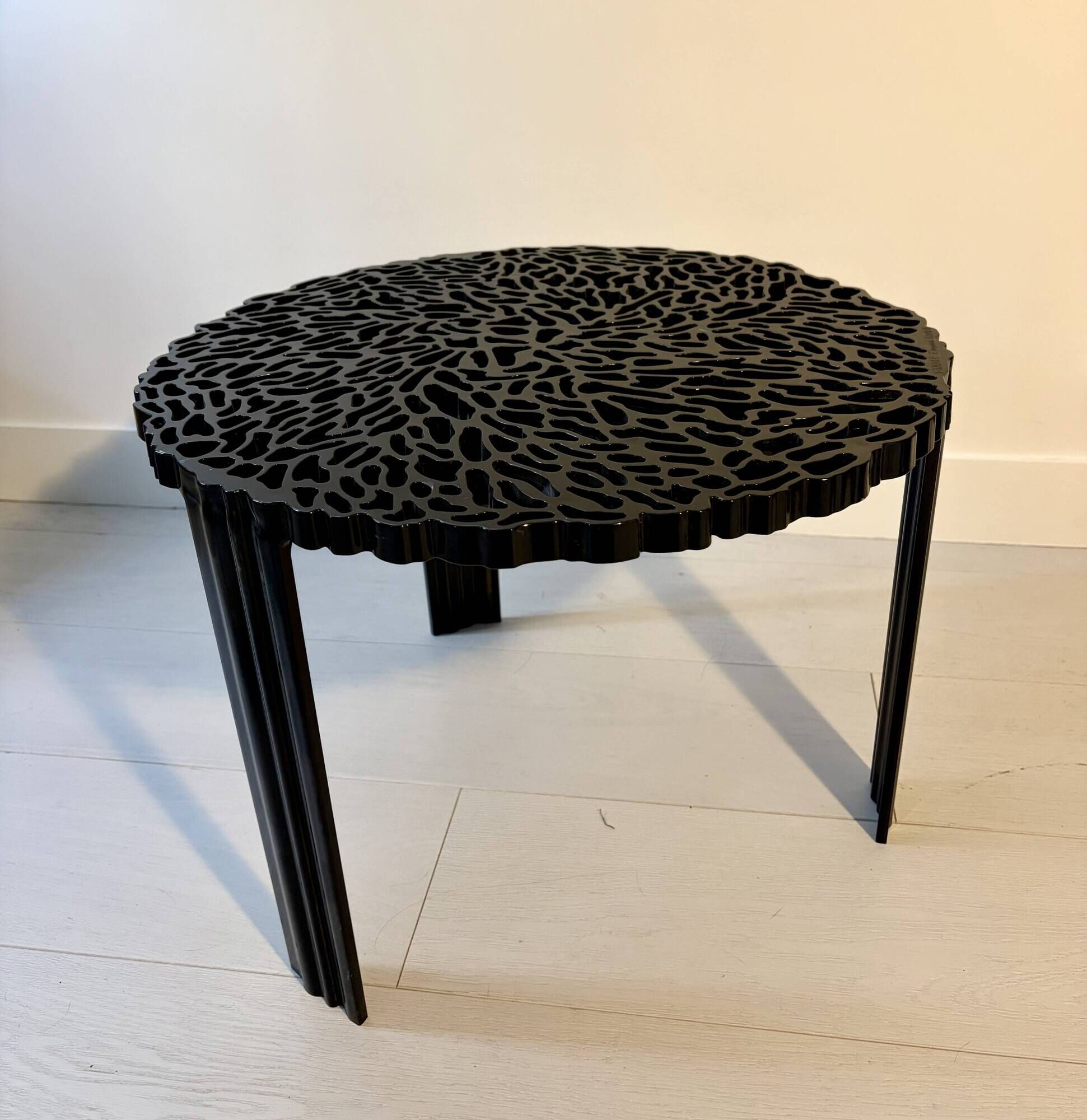 T-Table coffee table by Kartell in black size 2 designed by Patricia Urquiola.