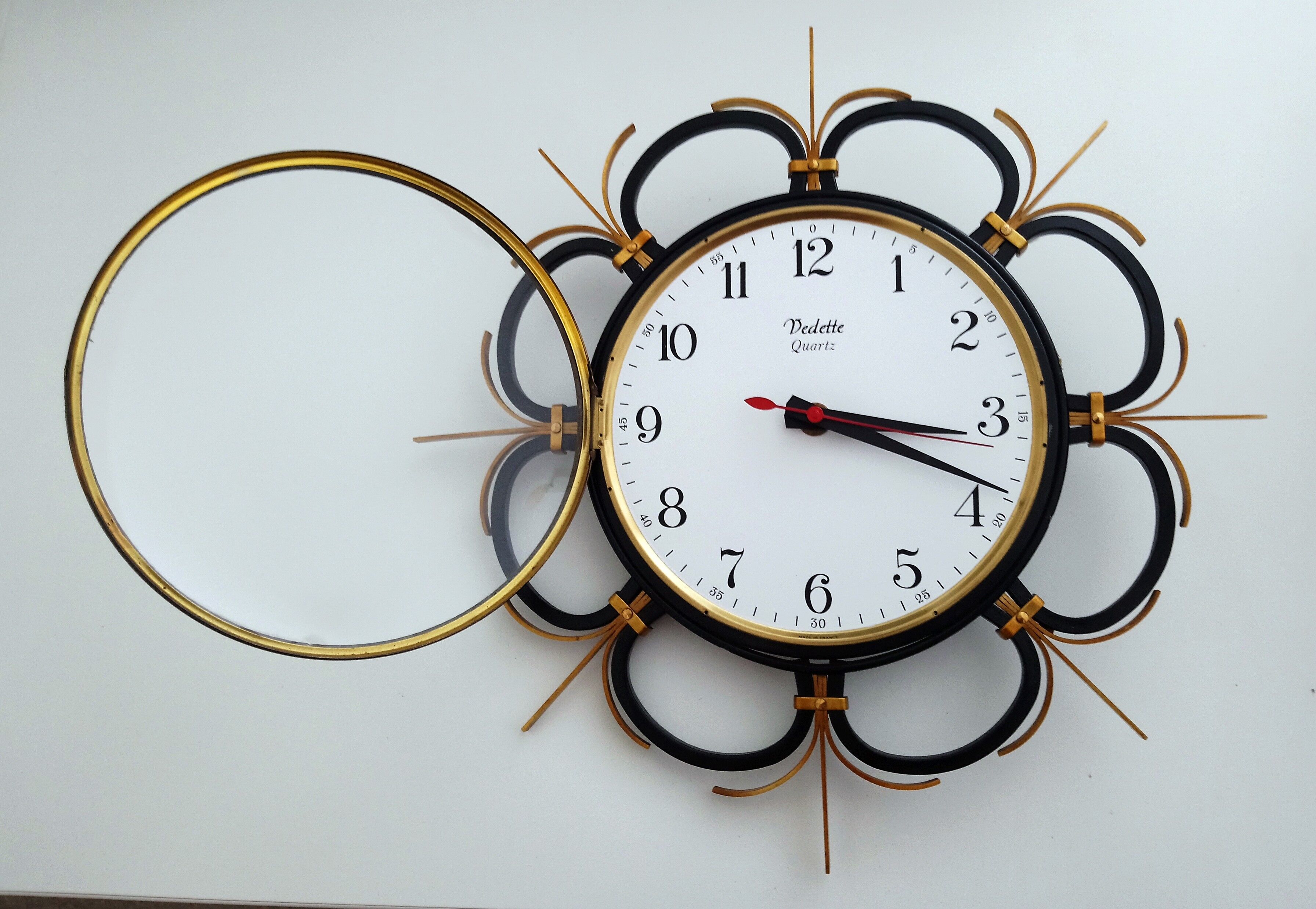 Horloge Vedette fer et laiton années 70
