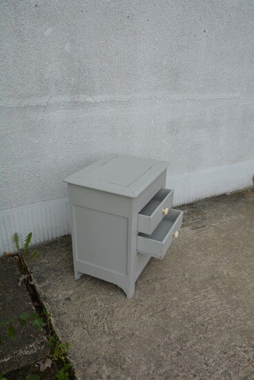 Bedside table