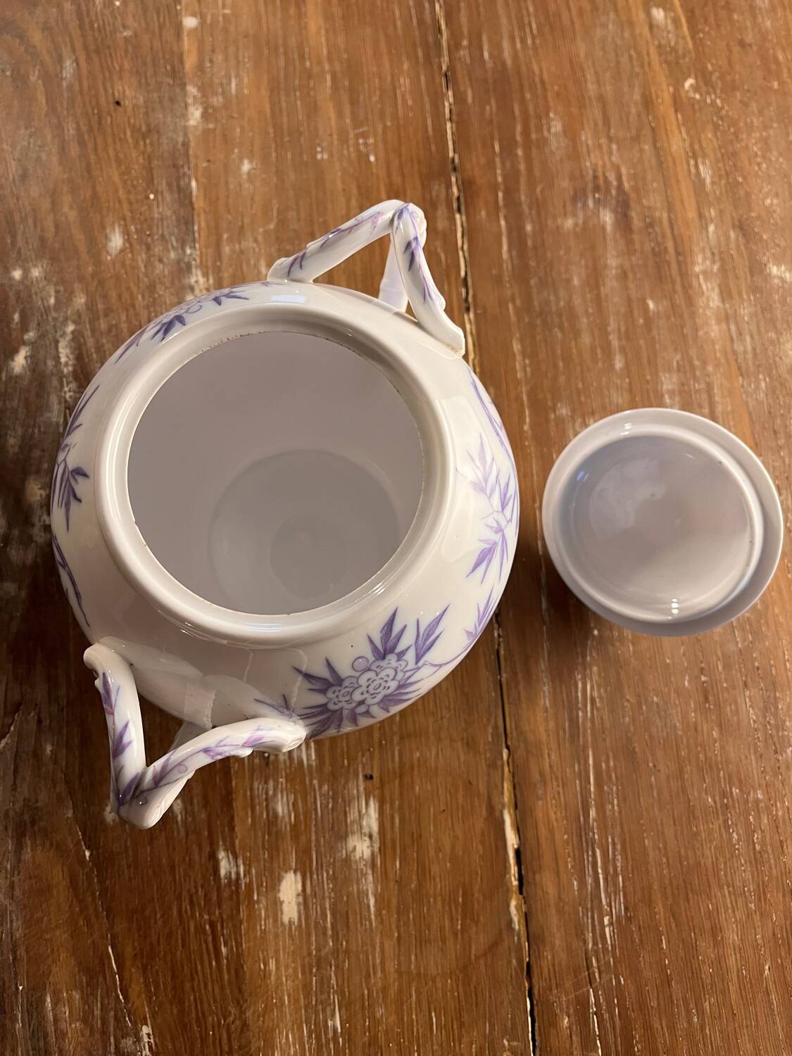 Sarreguemines porcelain sugar bowl from the late 19th century