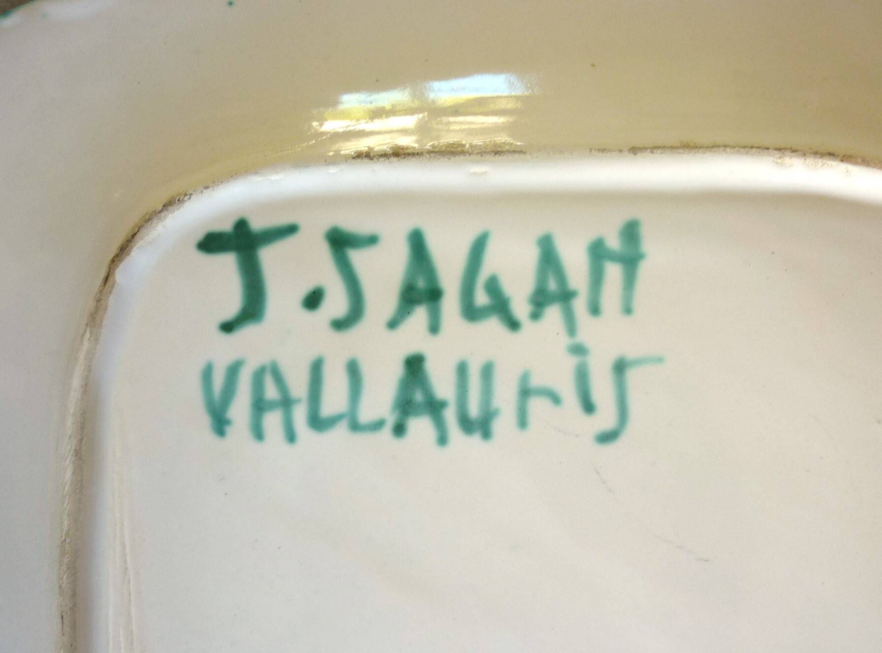 Square dish in glazed ceramic, scarified, signed Jacques Sagan Vallauris,