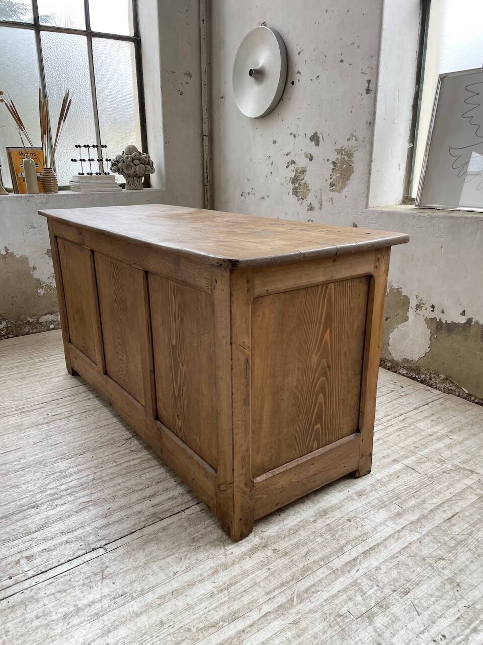 Oak and pine counter 1950