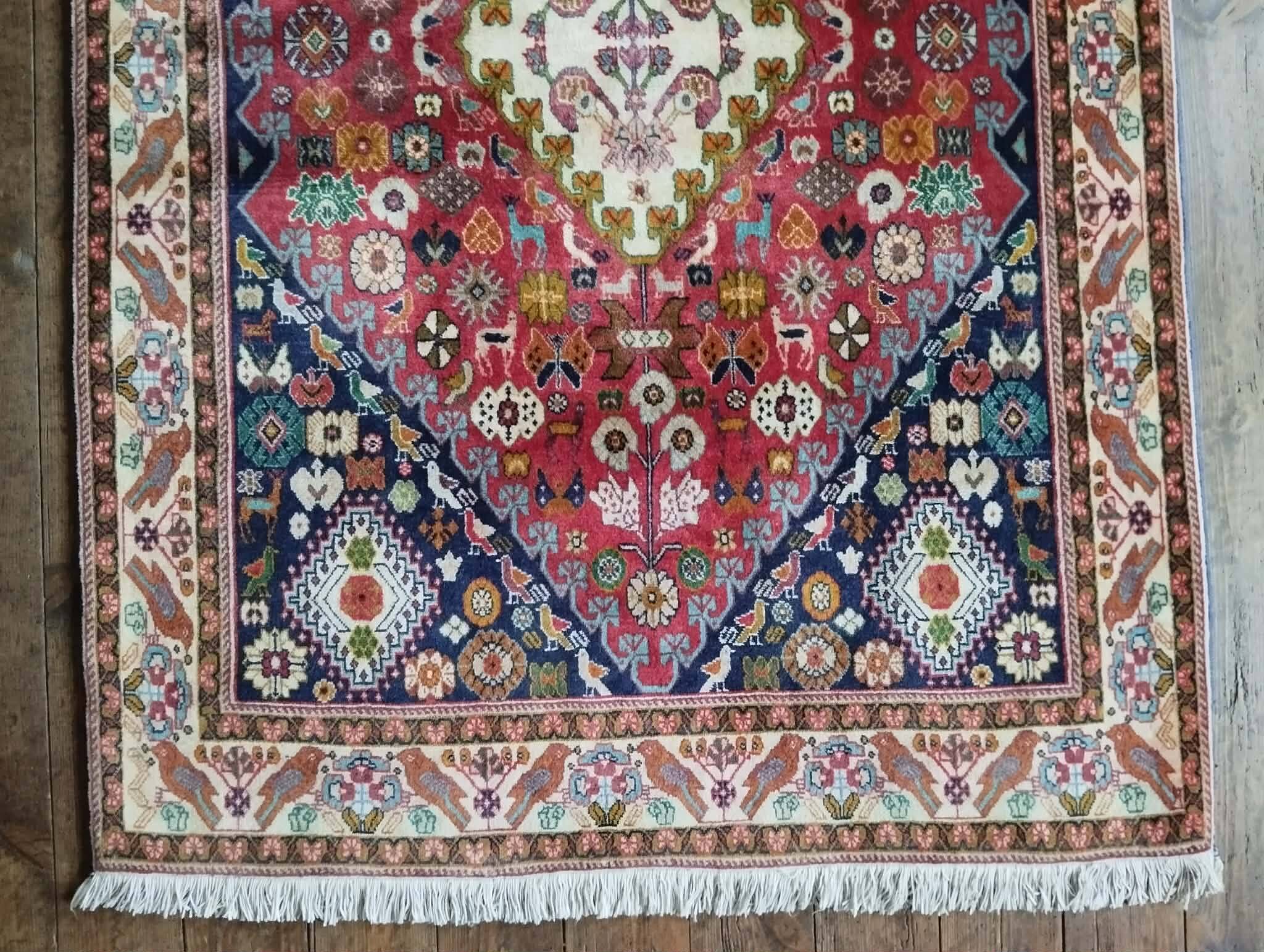 Handmade Persian Abadeh rug 151x102cm