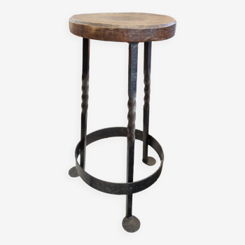 Stool in wrought iron and solid oak