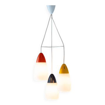 Italian Modern 3-Light Pendant Chandelier in Opaline Glass and Iron, Stilno