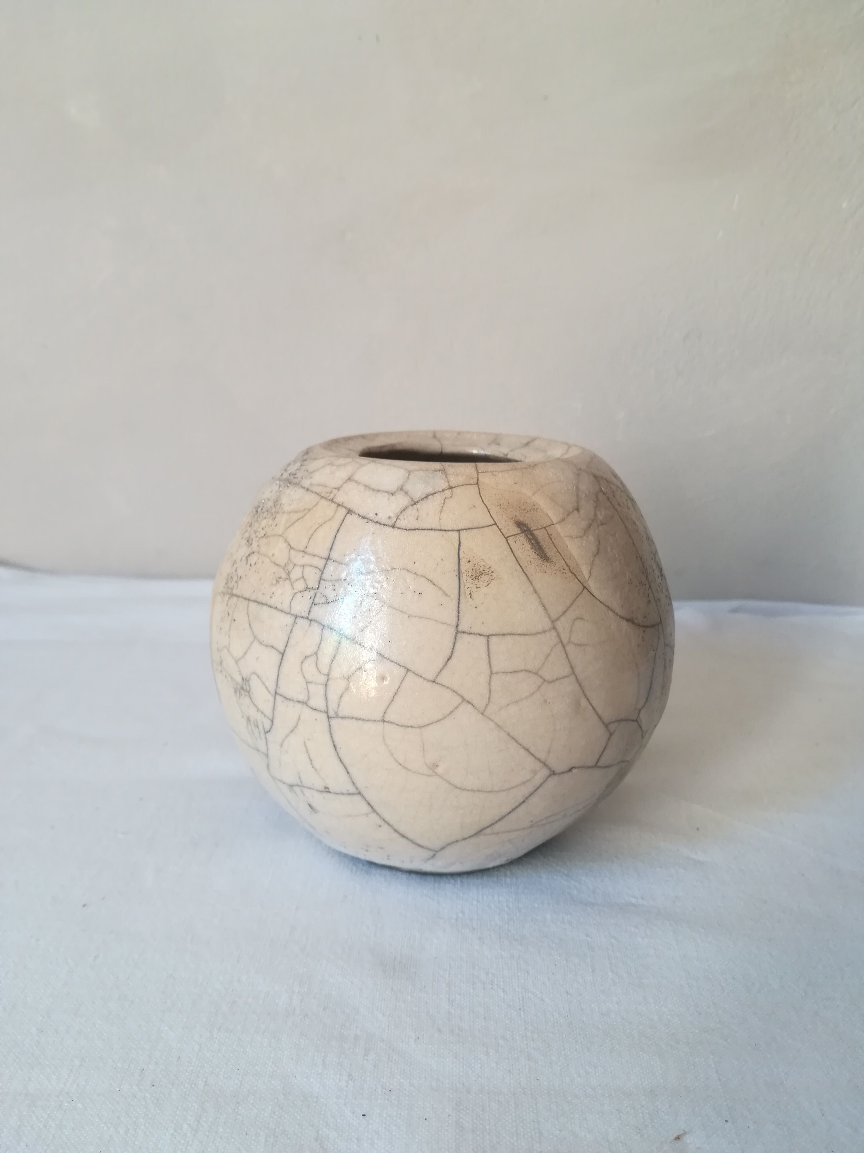 Vase ball ceramic raku
