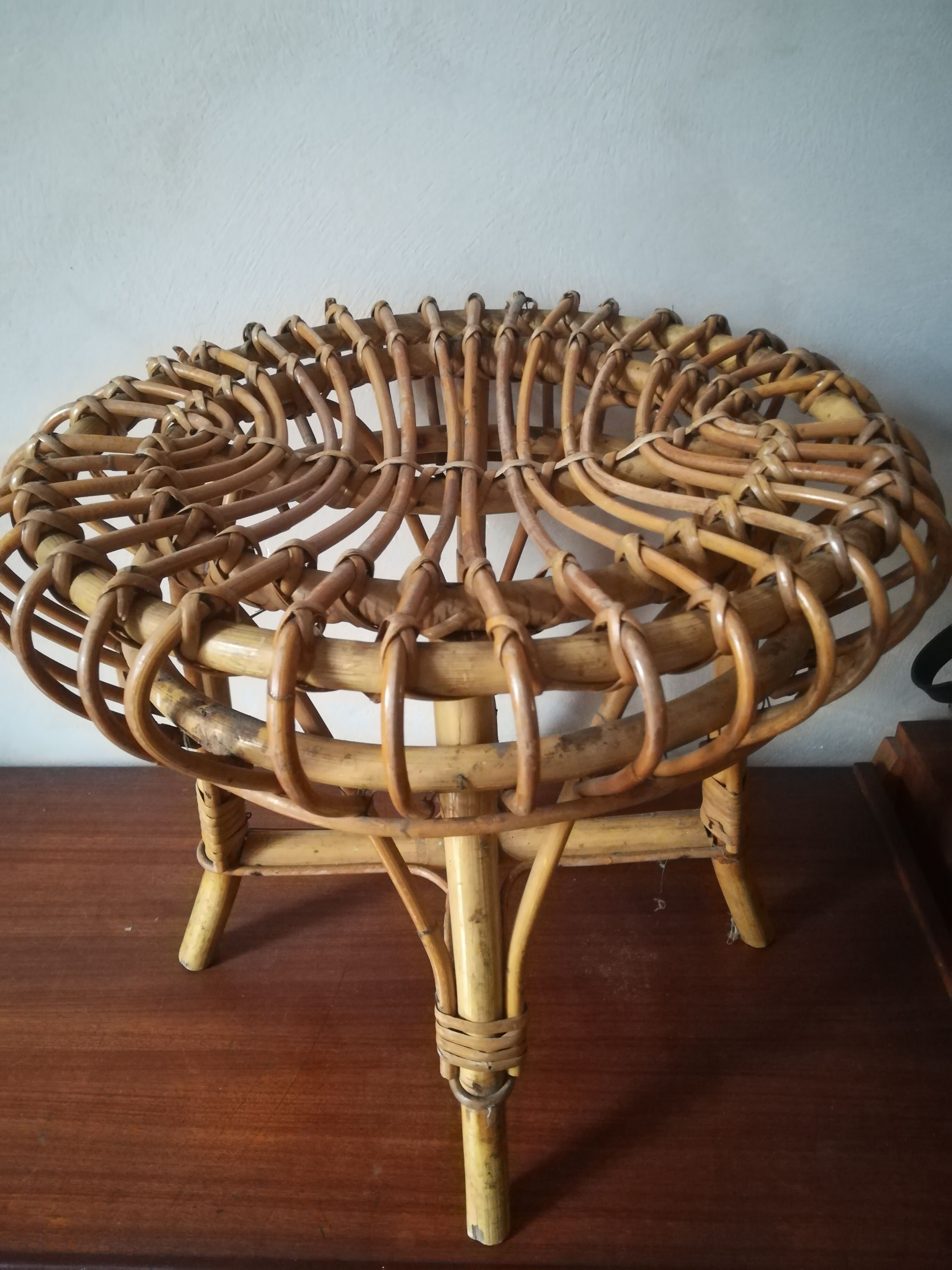 Rattan stool