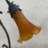 2 lampes en bronze avec abat-jours en tulipes