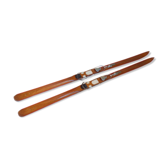 Vintage wooden skis 2.10 m