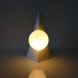 White ceramic piramid table lamp