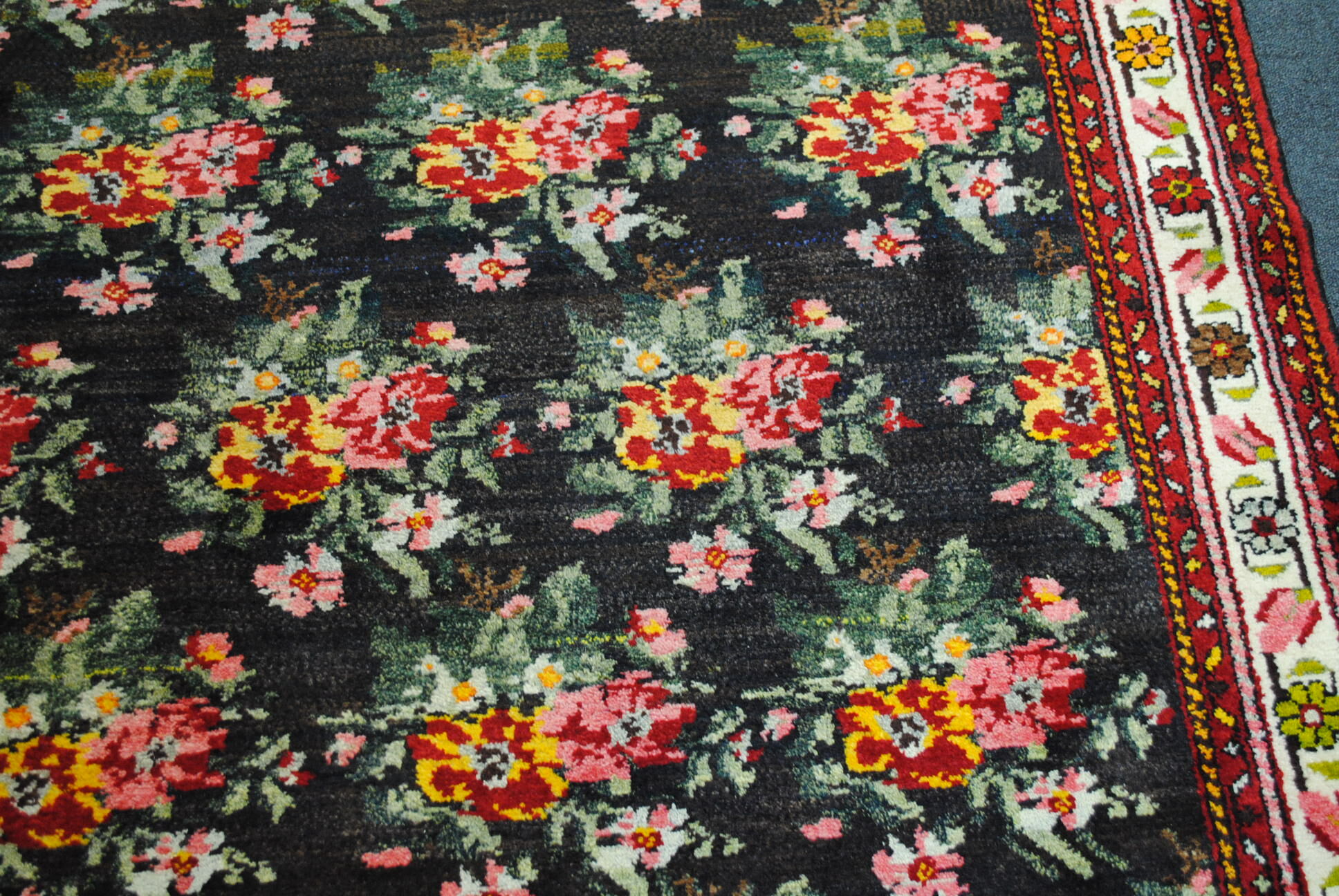 Carpet persian knotted hands 208x134cm