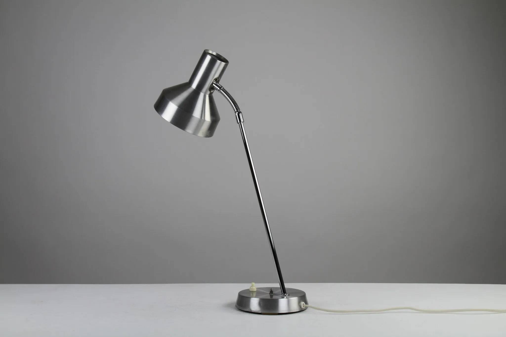 Eric Wärnå for EWÅ Armaturfabrik, Värnamo, Sweden — Model B-71 Desk Lamp, 1970s