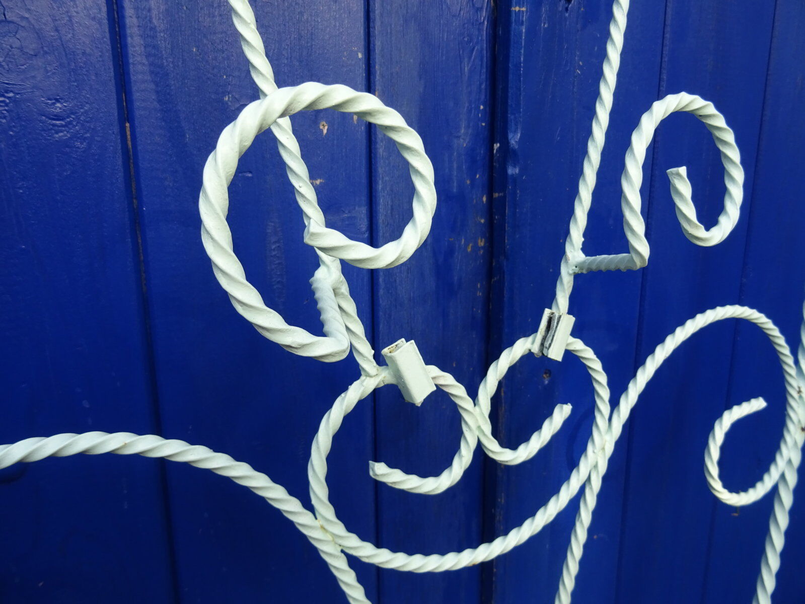 Forged iron wall wardrobe