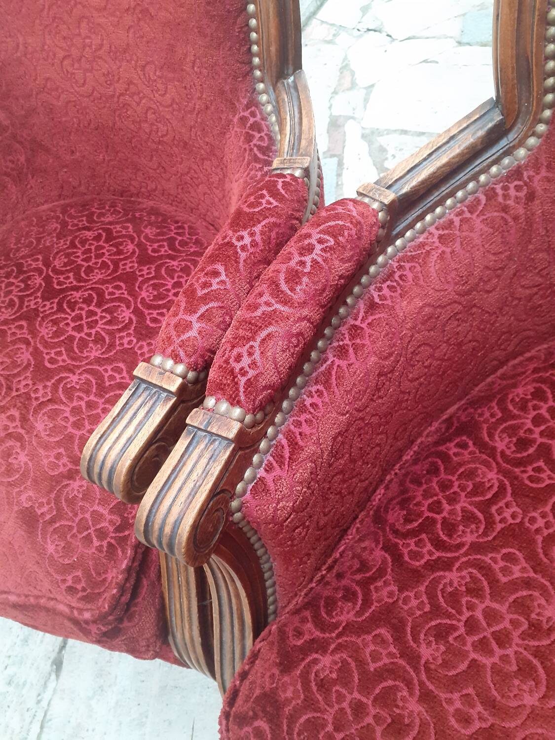Lot 2 fauteuil voltaire médaillon bergère rouge bois sculpture