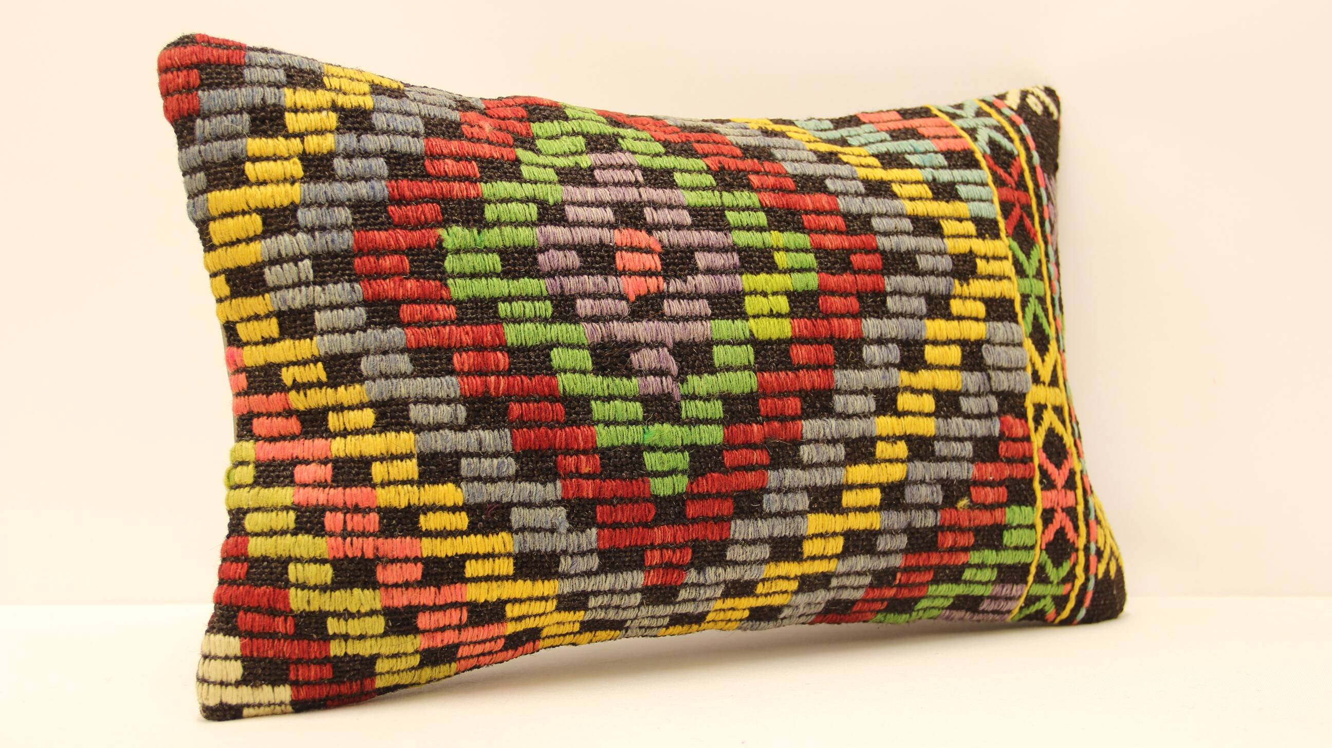 Turkish kilim cushion, 30x50 cm, oe-502