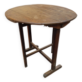 Tilting winegrower's table