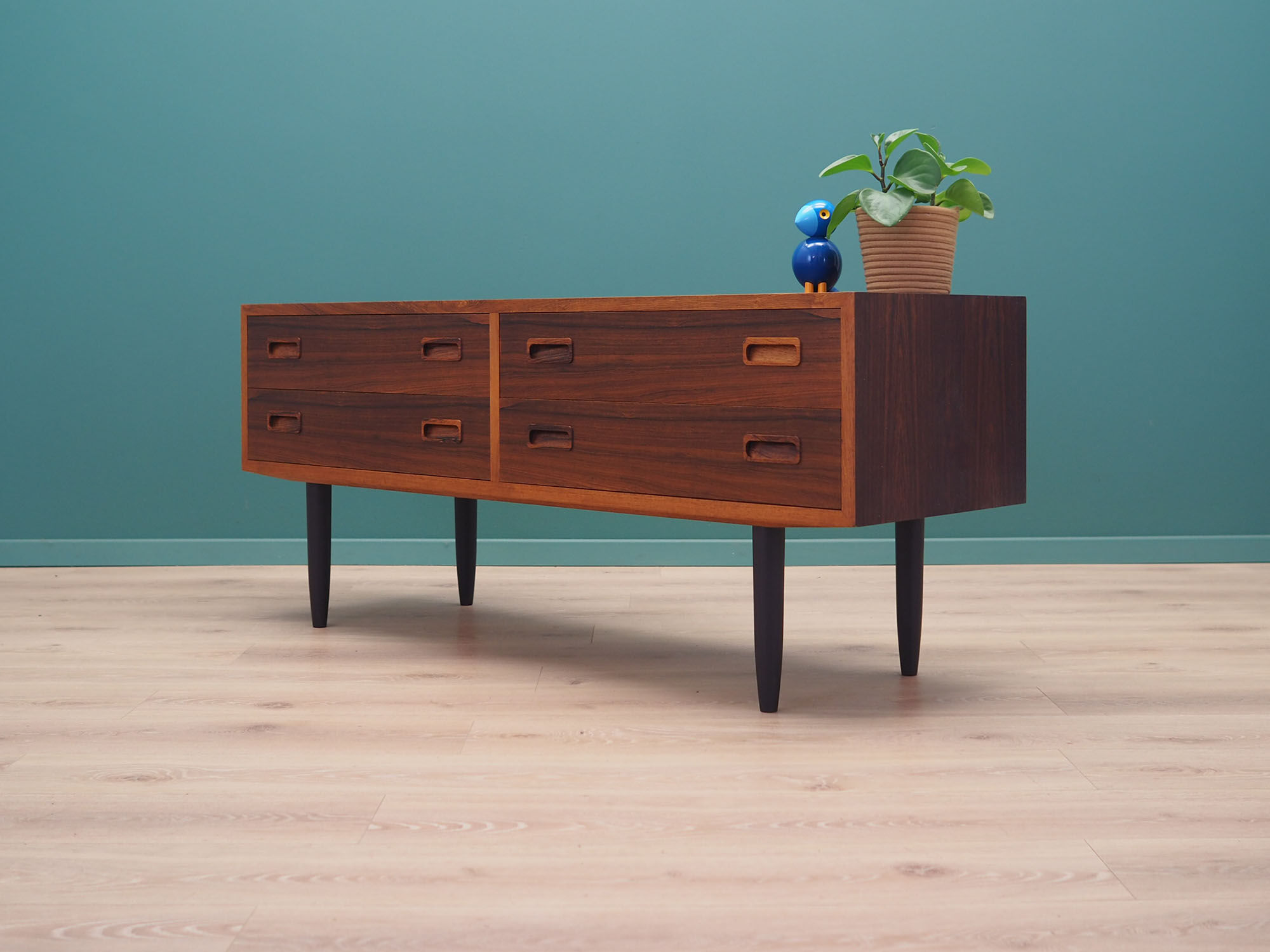 Rosewood chest of drawers, Danish design, 1960s, manufacturer: Hundevad & Co