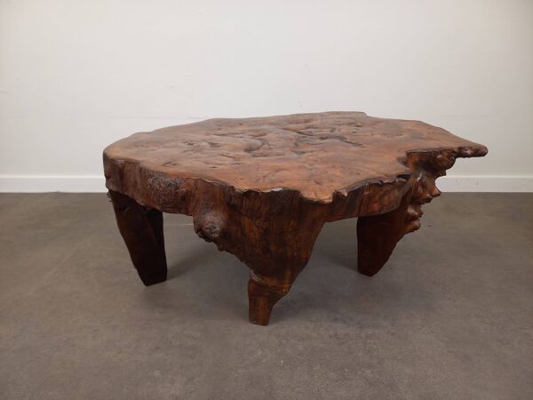 Table basse brutaliste en loupe d'orme