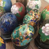 Batch of decorative partitioned eggs